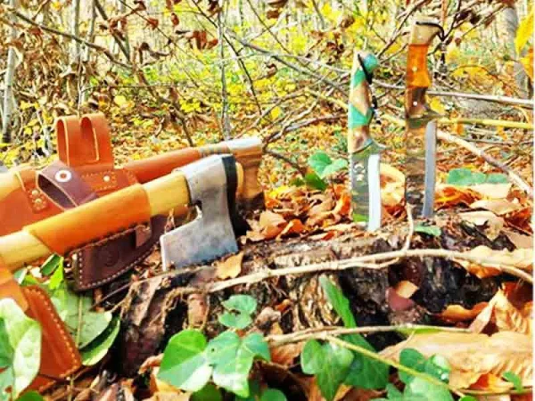 Balta-kamp-baltasi-nacak-hoby-kilifli_4.jpg Dövme Çelik Ergonomik Saplı Kemik Kesme ve Kamp Baltası (Kılıflı) - Detay Görsel 5