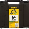 DEWALT-12-EKSEN-LAZER-TERAZI-HIZALAMA-YESIL-ISIK-2.jpg Dewalt 12 Eksen Çapraz Çizgi Lazer Terazi (Çift Bataryalı) - Detay Görsel 10