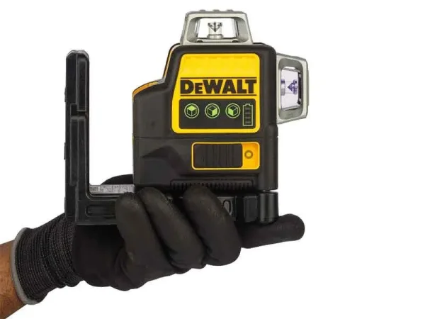 DEWALT-12-EKSEN-LAZER-TERAZI-HIZALAMA-YESIL-ISIK-5.jpg Dewalt 12 Eksen Çapraz Çizgi Lazer Terazi (Çift Bataryalı) - Detay Görsel 2