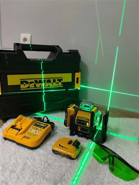 WhatsApp-Image-2023-09-13-at-10.12.09-1.jpg Dewalt 12 Eksen Çapraz Çizgi Lazer Terazi (Çift Bataryalı) - Detay Görsel 15