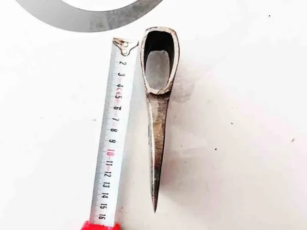 balta-duz-normal-orman-baltasi-22.jpg Özel Dövme El Yapımı Kasap Baltası (No: 22) - Detay Görsel 2