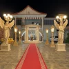 dugun-salonu-dekorasyon-heykel-misafir-salon-karsilama.png Dekoratif Boyalı Horoz Heykeli & Rölyefi - Detay Görsel 2