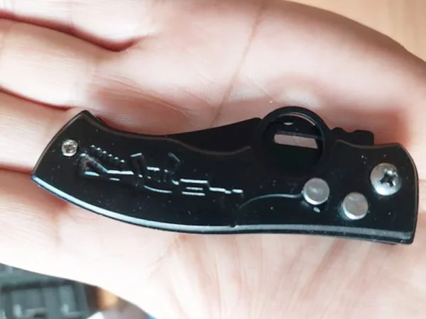 el-cakisi-otomatik3.jpg Otomatik Mini Cep Çakısı - Detay Görsel 2