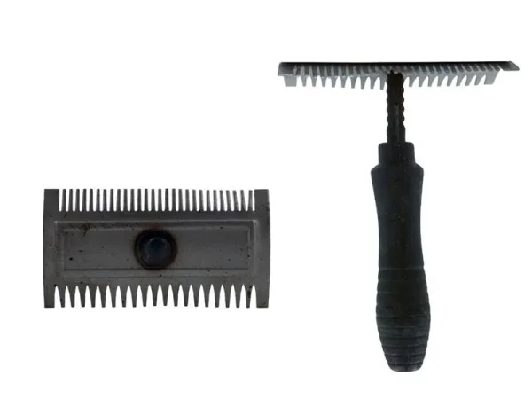 hayvan-taragi-kasagi-demir.jpg Ahşap & Metal Saplı Hayvan Kaşağı Tarağı - Detay Görsel 2