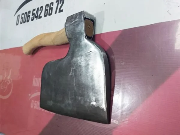 rus-baltasi.jpg Ağır Hizmet Rus Tipi Kemik ve Et Kesim Baltası