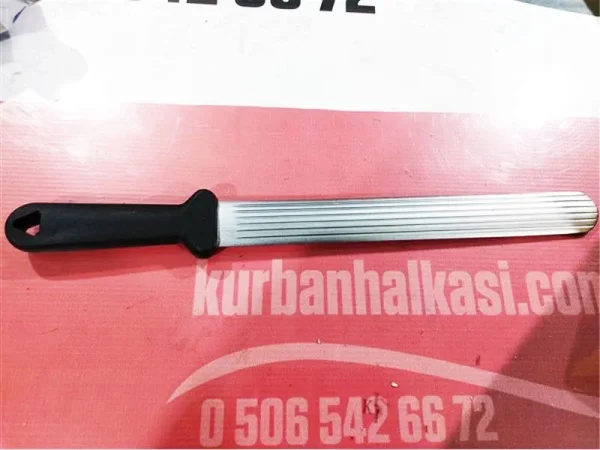 yassi-masat-plastik-sapli3.jpg Plastik Saplı Kanallı Kasap Masatı - Detay Görsel 2